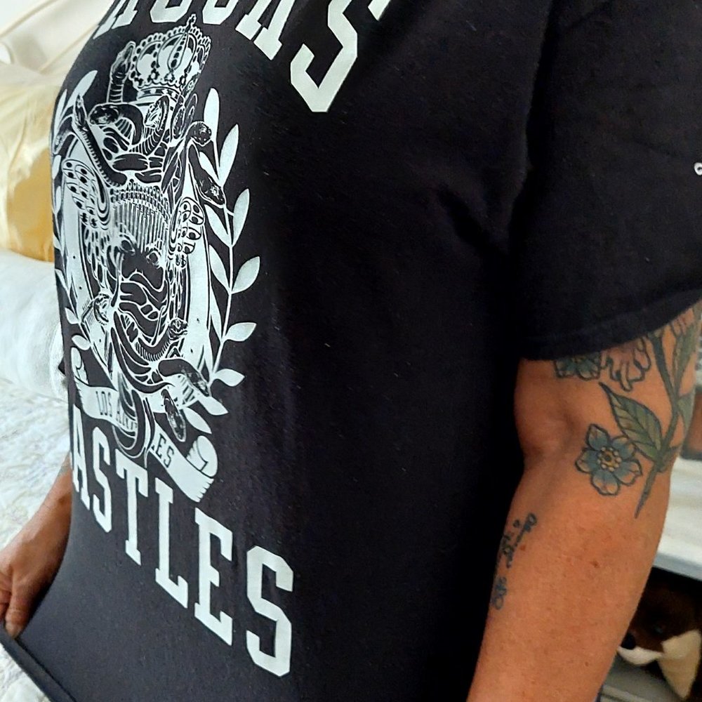 Crooks & Castles  Medusa & Logo Black  Tee - Picture 8 of 9